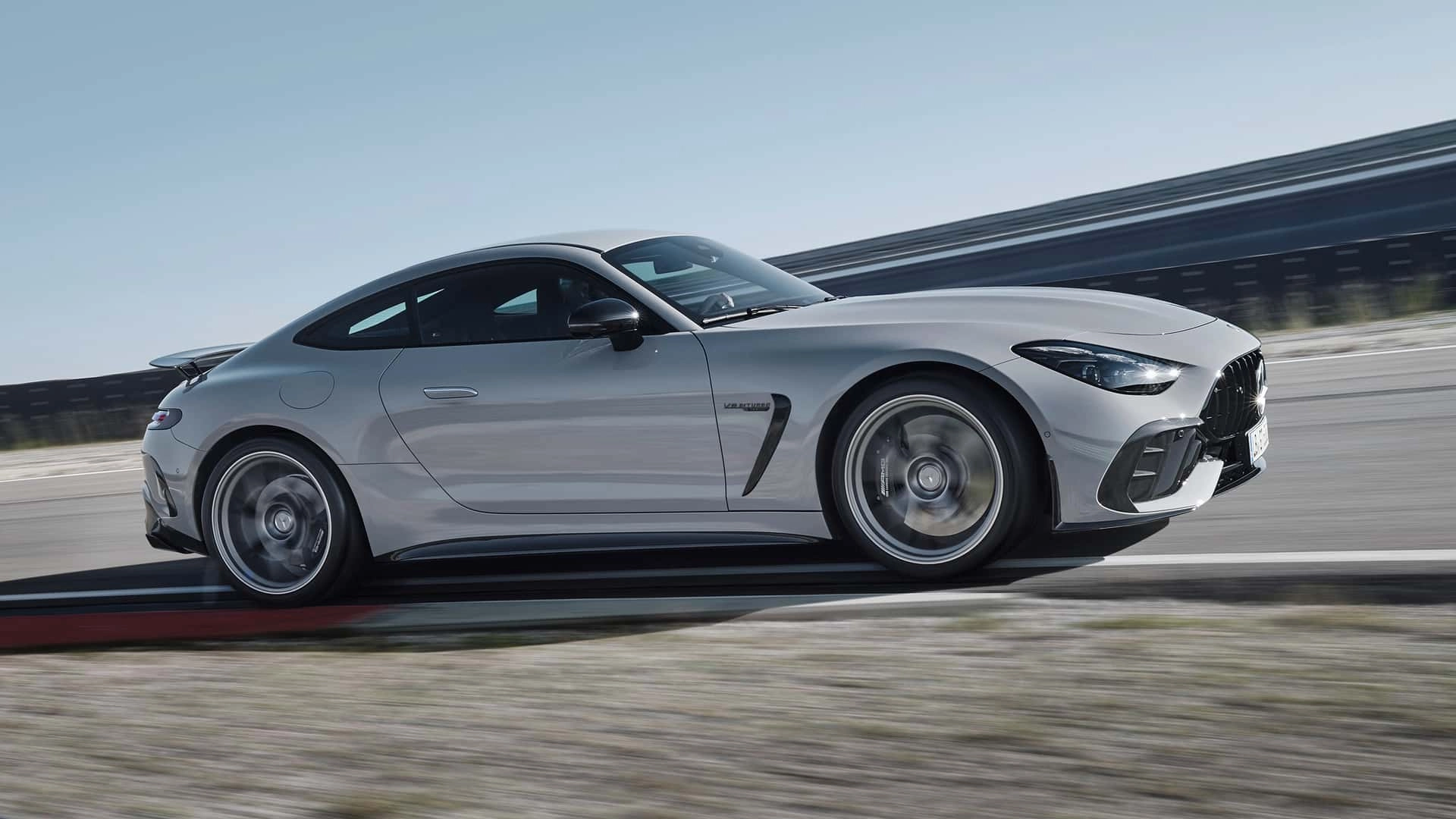 2025 mercedes amg gt63 pro (3)